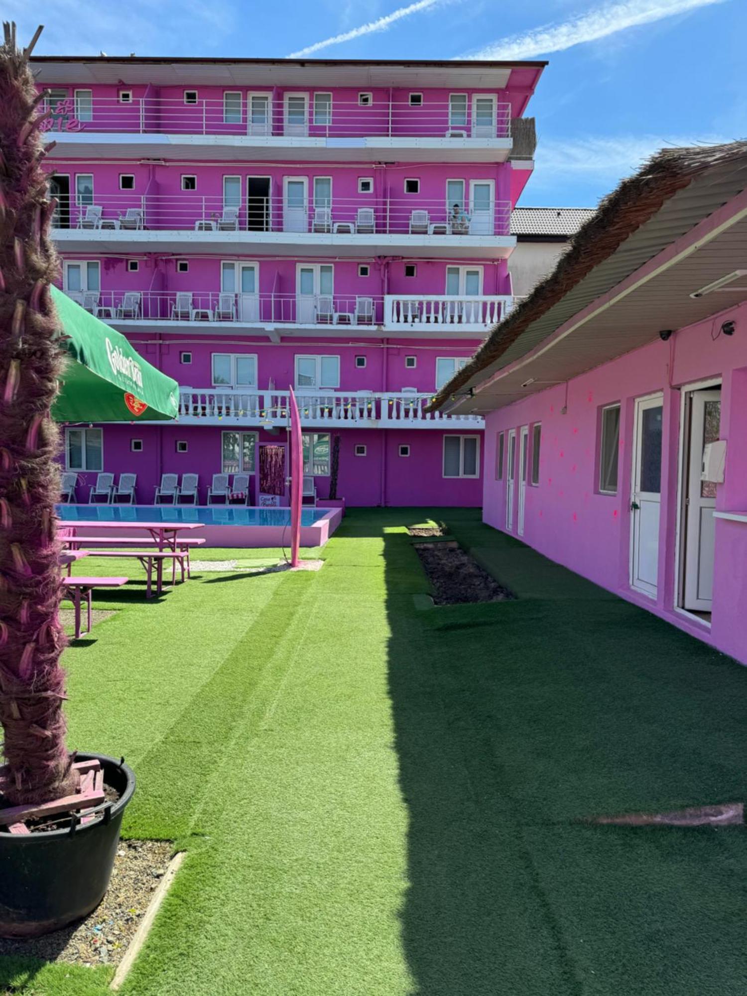 Casa Barbie Costinesti Vandrarhem Exteriör bild
