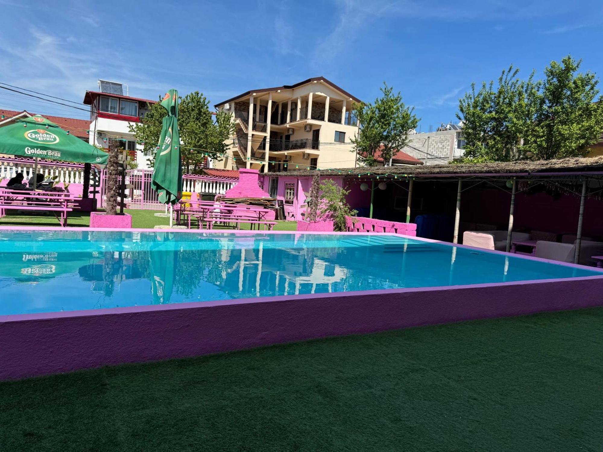 Casa Barbie Costinesti Vandrarhem Exteriör bild