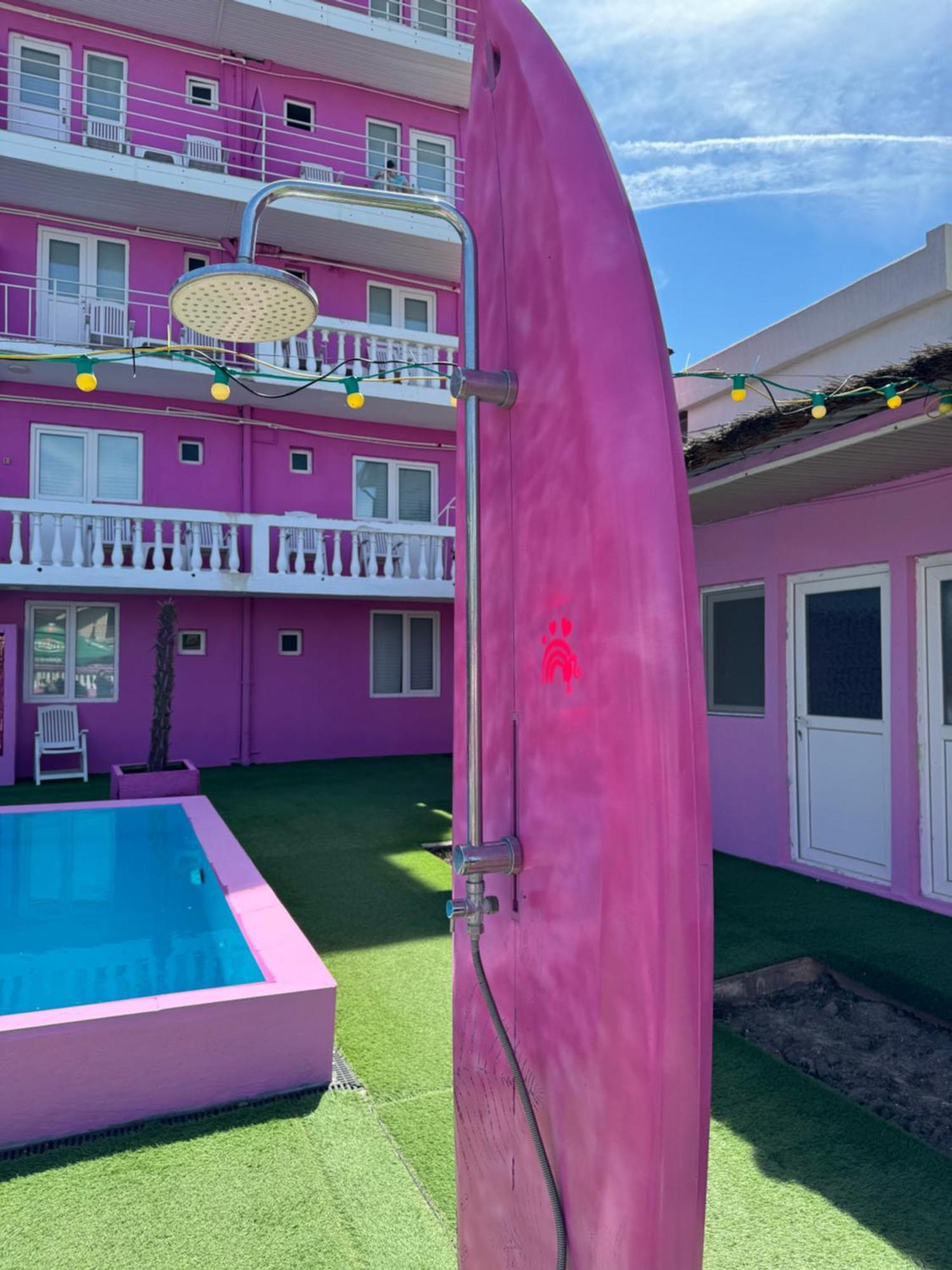 Casa Barbie Costinesti Vandrarhem Exteriör bild